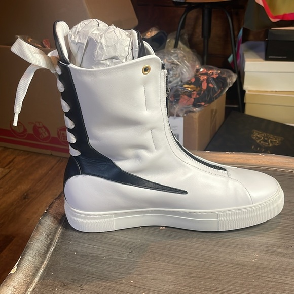 LITA by Ciara Fang commando high top white and black sneaker size 40 NIB 🐯 - Picture 5 of 8